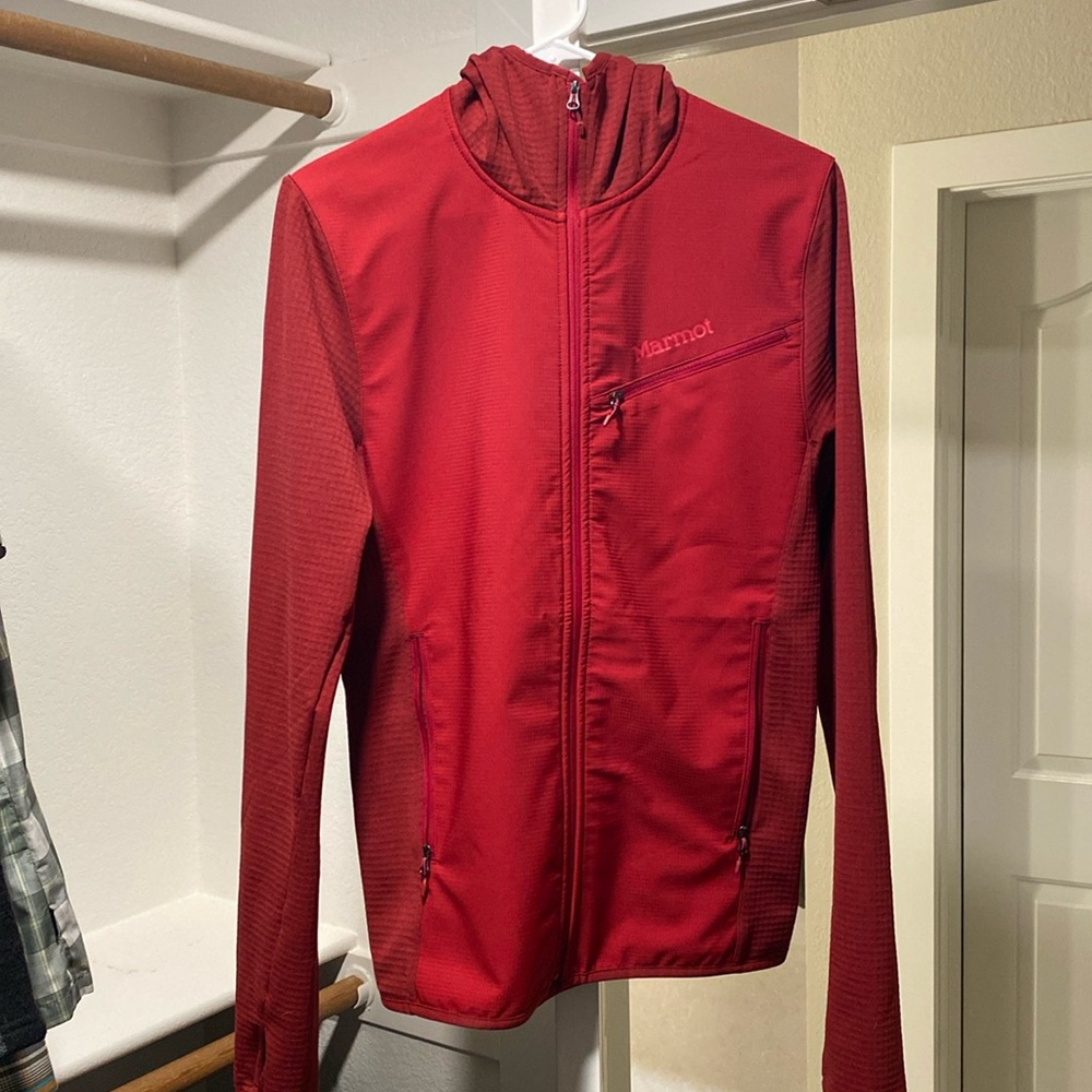 Men’s Marmot Preon hybrid hooded jacket.  Small. Dark Red.
